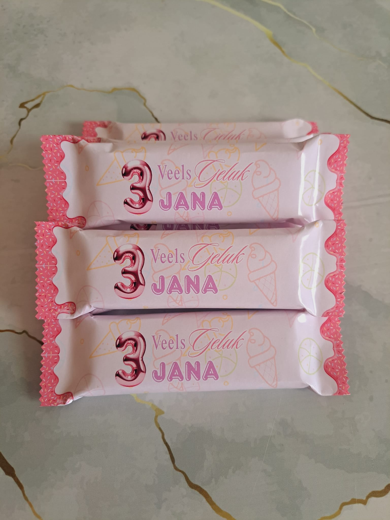 Personalised KitKat 2-Finger Chocolate Wraps – Perfect for Any Special Occasion!